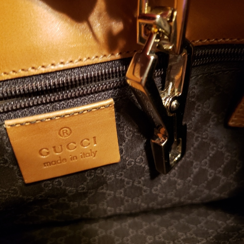 Handbag - Picture 2 of 3